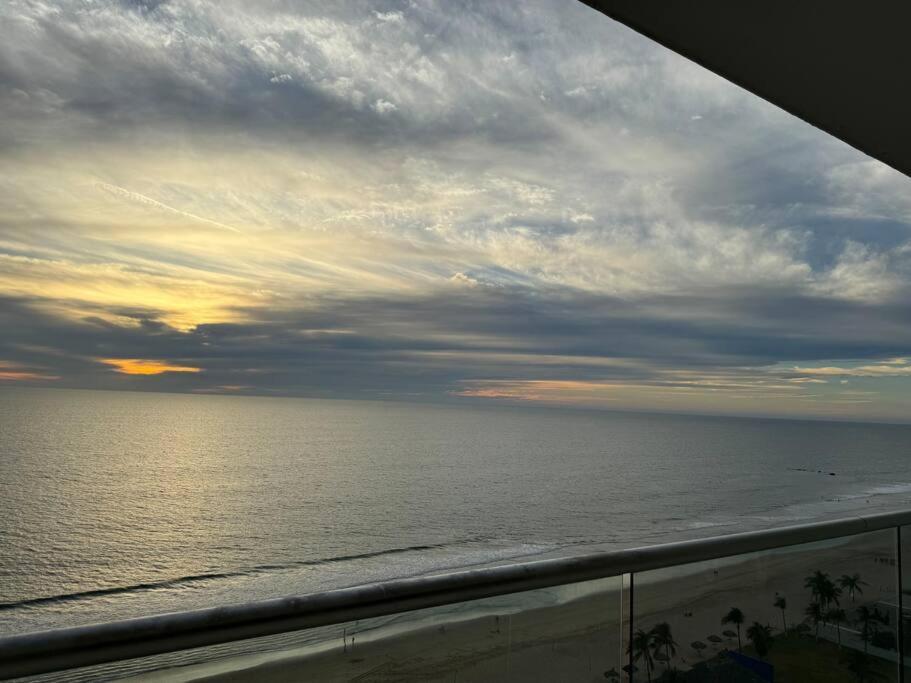 마사틀란 Departamento De Lujo Vista Al Mar Piso 15 아파트 외부 사진
